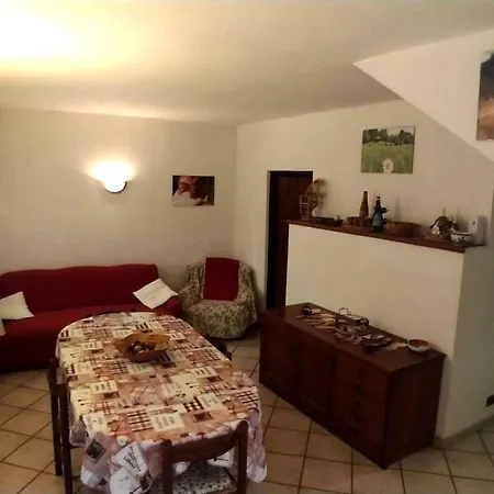 Agriturismo Rio Lovaira Κατάλυμα σε φάρμα *